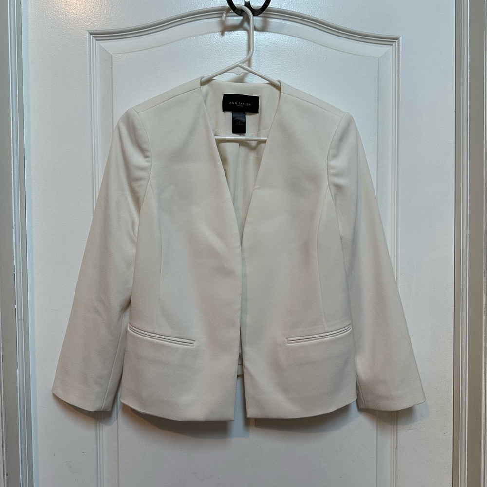 Ann Taylor Factory Women's Elegant Cream Open Front Blazer Suit Jacket